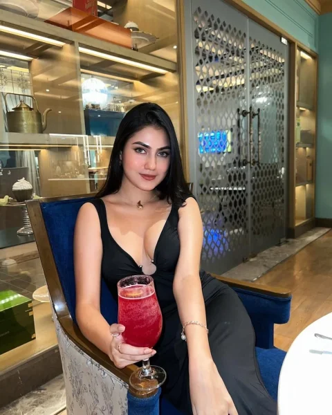 Naomi 4