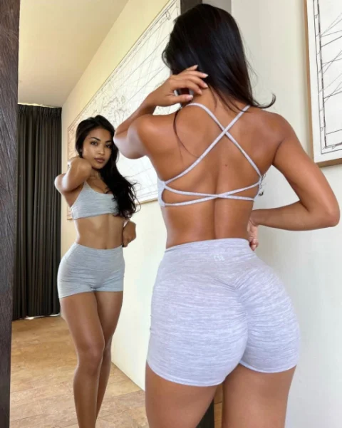 Qiana 1