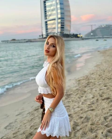 Victoria 1