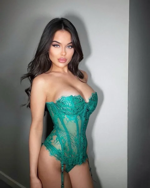 Celina 8