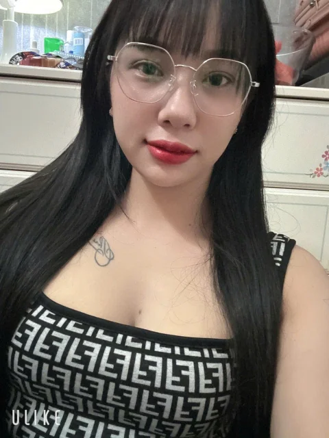 Ploy 6
