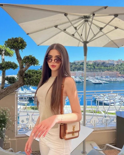 Salma 12