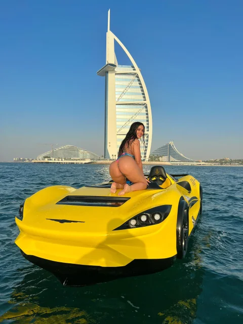 Helena 8
