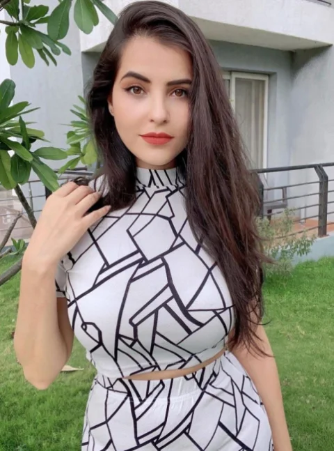 Sakshi 8