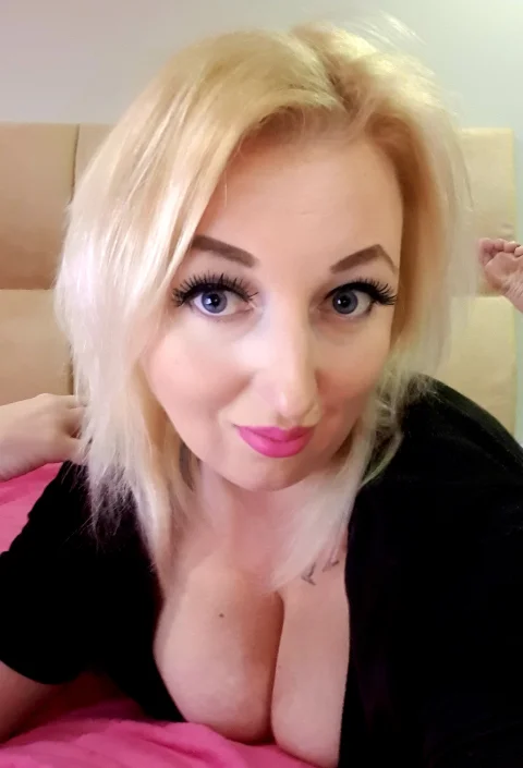 Suzzie 6