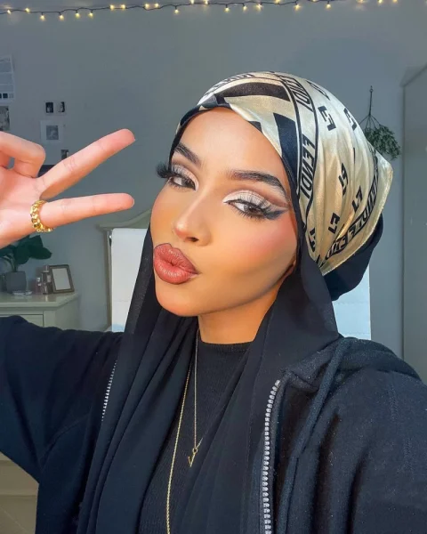 Amina 2