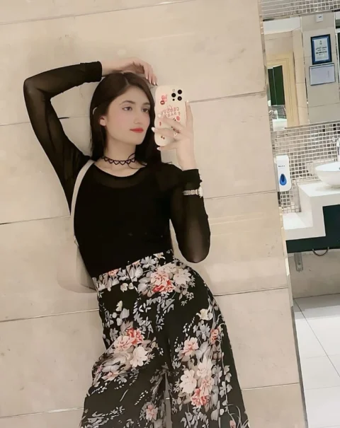 Sakshi 1