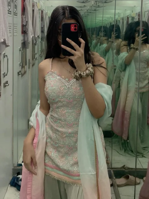Naureen 4